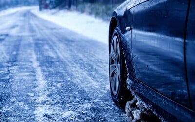 Poslední šance přezout na zimní pneumatiky: Když to neuděláš, hrozí ti pokuta