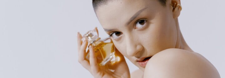 Pot, krev a vulva: Toto jsou nejbizarnější vůně z dílny výrobců parfémů