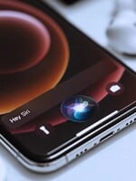 Používaš Siri na zariadení od Apple? Možno máš nárok na finančnú kompenzáciu