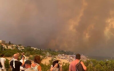 Požáry v Řecku: Na co všechno máš nárok při zrušení zájezdu? 