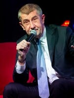 Pozor na falešného Andreje Babiše, který prodává krypto. Senior takto přišel o půl milionu