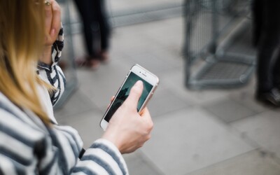 Pozor na mobilní data v zahraničí. V některých zemích tě můžou zaskočit vysoké ceny