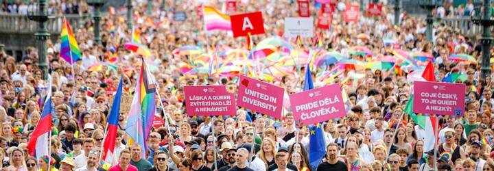 Prague Pride 2025: Duhového průvodu se zúčastnilo 45 tisíc lidí. Koukni na fotky z místa