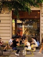 Praha i Brno se pyšní podnikem, který to dotáhl do žebříčku nejlepších kaváren světa