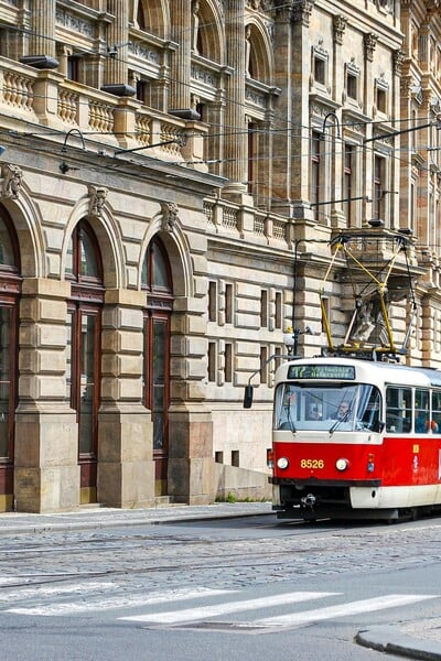 Pražany čeká zásadní dopravní omezení. Důležitý most se několik let bude muset obejít bez tramvají