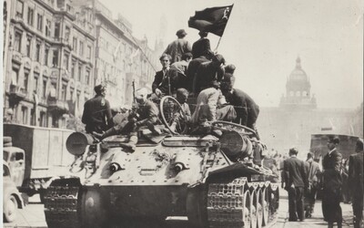 Před 75 lety vypuklo Pražské povstání. Podívej se na fotografie z této historické události