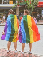 Pred ľuďmi pod 18 rokov sa v Maďarsku nebude môcť rozprávať o LGBTI komunite