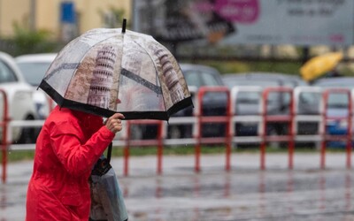 Předpověď počasí: Teploty v Česku se budou brzy znovu blížit 30 stupňům. Kdy přestane pršet?