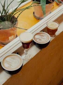 Prestížny európsky magazín zverejnil rebríček najlepších kaviarní na Slovensku. Nájdeš v ňom aj tú svoju?