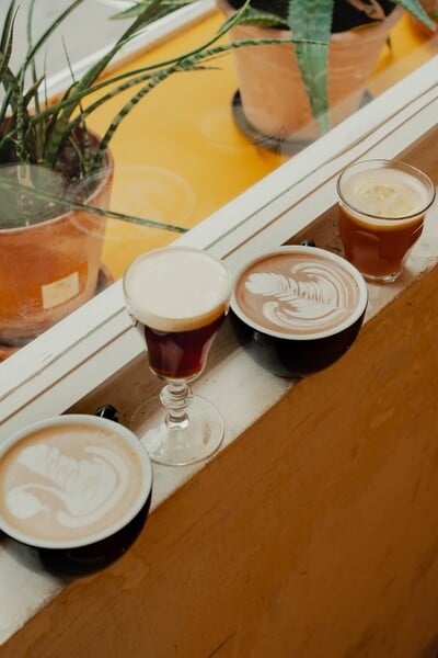 Prestížny európsky magazín zverejnil rebríček najlepších kaviarní na Slovensku. Nájdeš v ňom aj tú svoju?