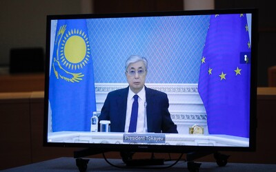 Prezident Kazachstánu tvrdí, že v zemi je 20 tisíc teroristů. Těla svých spolubojovníků prý kradou z márnic