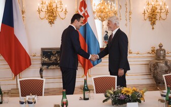 Prezident Petr Pavel a premiér Fiala přivítali v Praze slovenského premiéra. Jednali o obraně i o tom, jak společně ušetřit