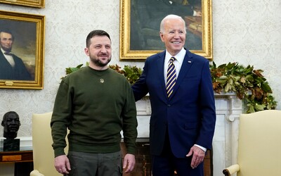 Prezident USA Joe Biden přiletěl do Kyjeva