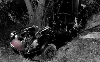 Pri Žiari nad Hronom prišla o život len 18-ročná vodička. Polícia hľadá svedkov autonehody