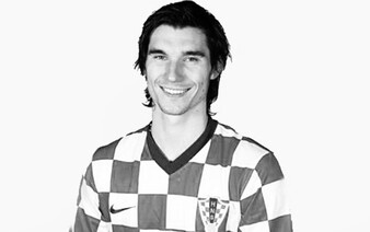 Pri nehode štyroch áut zomrel chorvátsky futbalista. Vážne zranení sú aj ďalší hráči