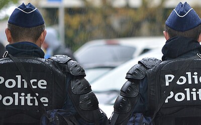 Při přestřelce drogových gangů v Belgii zemřela jedenáctiletá dívka 