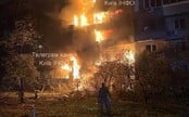 Pri útoku Ruska na Kyjev zomreli traja ľudia. Moskva tvrdí, že zostrelila 82 dronov