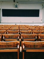 Přijímačky na VŠ budou i v ukrajinštině. Uprchlíci je mohou složit v srpnu
