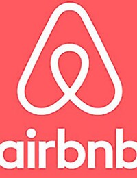 Přistižení při sexu, živé vysílání ubytovaných. Airbnb zakazuje hostitelům instalaci bezpečnostních kamer