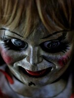 Proč se z panenky v hororu počuráš strachy? Může za to superschopnost lidského mozku