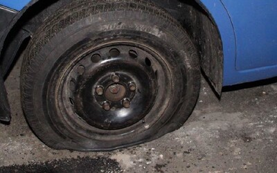 Propichoval pneumatiky Ukrajincům. Muži z Prahy teď hrozí až tři roky odnětí svobody