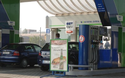 Prudké zmeny cien benzínu a nafty na Slovensku čoskoro skončia. Analytik odhadol ďalší vývoj