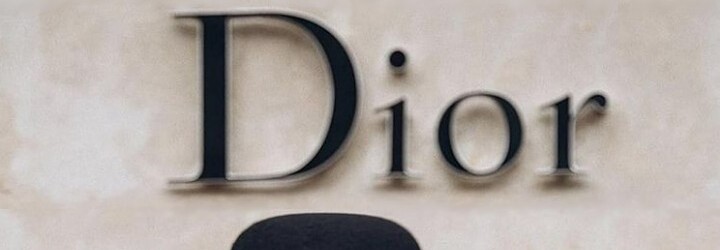 Prvá žena na čele Dioru končí. Kreatívna riaditeľka Maria Grazia Chiuri odchádza po 9 rokoch