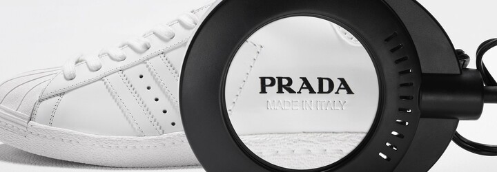 První záběry luxusní spolupráce Prada x adidas jsou venku
