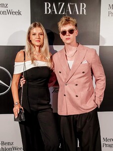 První galavečer Mercedes-Benz Prague Fashion Weeku je za námi. Co na sebe oblékli jeho hosti?