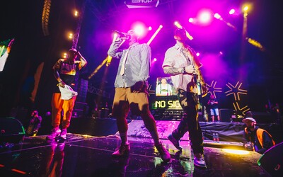 Prvý deň na Hip Hop Žije 2019: Členovia DMS v košeliach a peklo pod pódiom (Fotoreport)