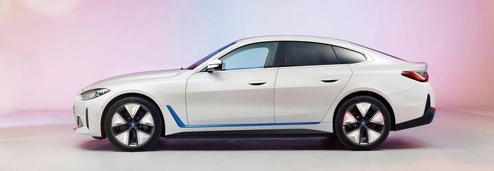 Prvý pohľad na elektrické BMW i4 potvrdzuje vertikálnu masku a informuje o dojazde 590 kilometrov 