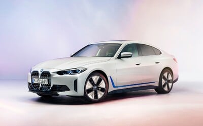 První pohled na elektrické BMW i4 potvrzuje vertikální masku a informuje o dojezdu 590 kilometrů