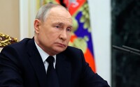 Putin čelí tvrdej realite. Prvýkrát uznal, že západné sankcie Moskve škodia a môžu mať negatívny dosah