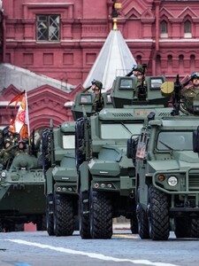 Putin nariadil nové vojenské cvičenia s jadrovými zbraňami. Chce Rusko pripraviť na ich možné použitie