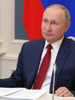 Putin se nechal očkovat za zavřenými dveřmi. Neprozradil ani to, jakou vakcínou