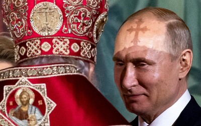 Putinovi moc nad Ruskom zveril Boh, tvrdí patriarcha Kirill. Rusov vyzval, aby sa modlili za jeho zdravie