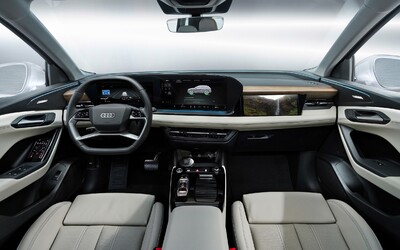 Q6 e-tron odhaľuje novú koncepciu interiéru Audi. Jeho dominantou je panoramatický klenutý panel displejov