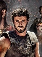 RECENZE: Větší svaly, poloviční mozek. Nový Gladiátor dělá z antické tragédie popcornovou zábavu