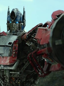 RECENZIA: Transformers: Monštrá sa prebúdzajú