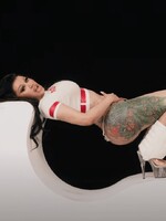 REFRESHNI SI PLAYLIST: Cardi B stelesňuje ženský rap, Nik Tendo predstavil EP a Future s Metrom Boominom vydali album