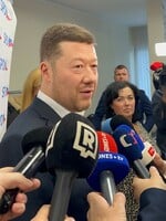 REPORTÁŽ: „Nebudu to hodnotit jako nějaký superúspěch,“ řekl nám Okamura. Jak to vypadalo ve štábu SPD?