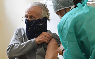 Rakousko od pondělí zavede celostátní lockdown. Od února budou mít Rakušané očkování povinné