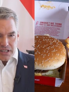 Rakúsky kancelár Karl Nehammer chudobným rodinám odkázal, aby sa stravovali v McDonalde. Pobúril tým verejnosť