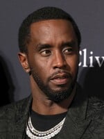Raper Diddy ide na 4 roky do väzenia. Súd potvrdil závažné dôkazy o sexuálnom násilí