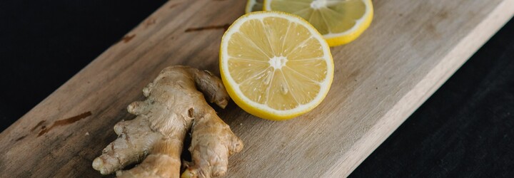Recept na domácí ginger shot: Ušetři a připrav si doma vitamínovou bombu, která vystřelí tvou imunitu do nebes
