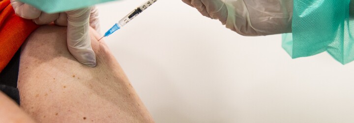 Registrace k očkování pro lidi nad 65 let se spustí 14. dubna