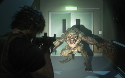 Resident Evil 3 odhaľuje monštrózneho záporáka Nemesisa s plameňometom. Skvelý trailer ohlasuje hororovú hru roka na apríl