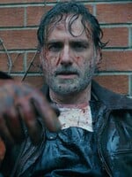 Rick sa po 6 rokoch vracia do The Walking Dead. Vo februári dostane vlastný seriál, ktorý pripomína najlepšie série TWD