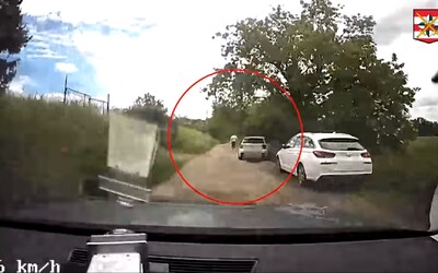 Řidič z Prostějovska zkoušel sílu svého BMW na D1, kolem hlídky projel rychlostí 221 km/h. Ukrýt se chtěl v poli