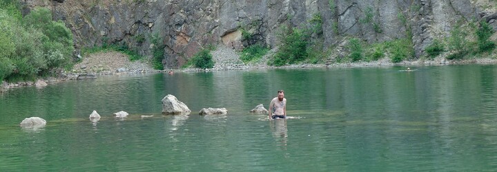 Rieky, jazerá, vodná priehrada či kameňolom. Kde všade sa môžeš na Slovensku schladiť v krásnom prostredí?